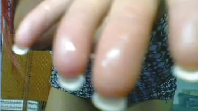 Lena przekonuje Hahala, że jest darmowe porno bez rejestracji dobrym człowiekiem