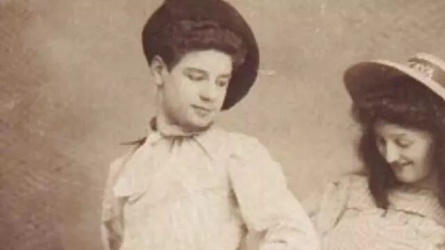 Blondynki straciły sexi darmowe filmiki podwójną dziurę w kręgle